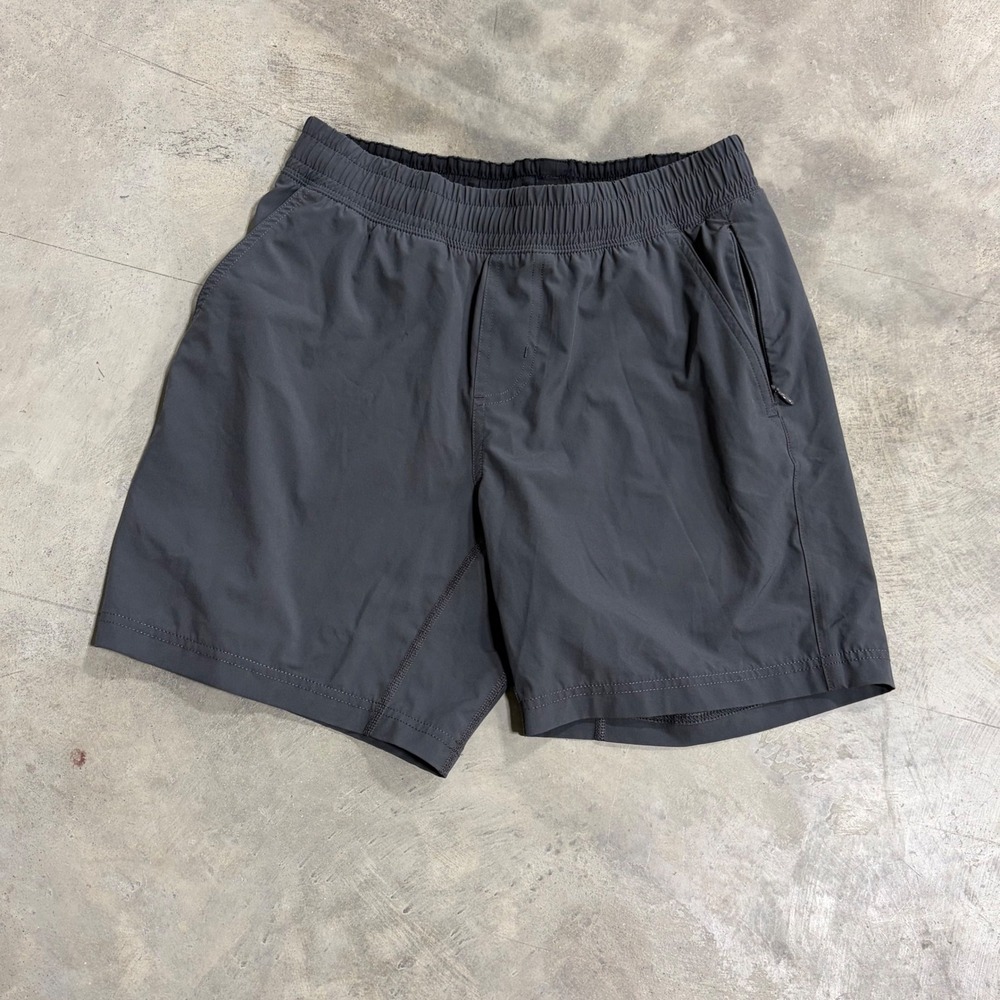 Rhone Mako Shorts Mens Small Gray Athletic Gym Training 7 Inch Inseam 100116